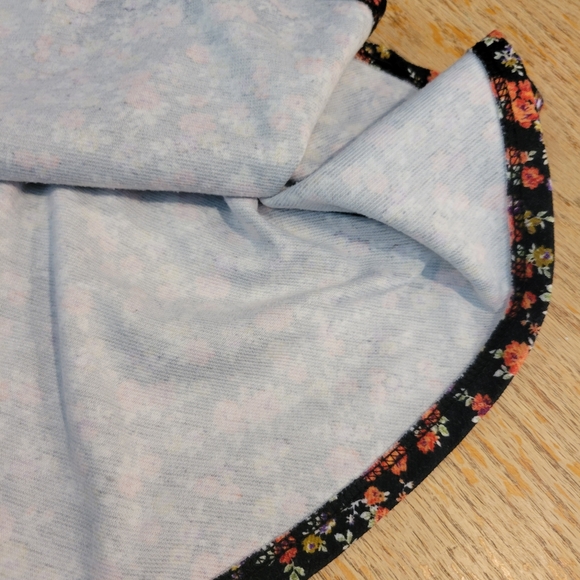 Full Tilt Junior's size Large Skirt - Picture 4 of 7